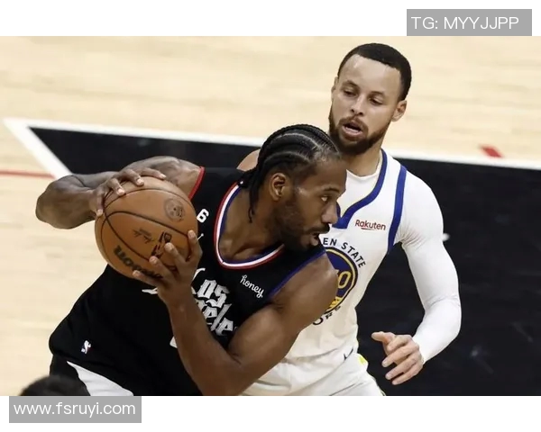 19日勇士对快船直播全程回顾与精彩瞬间分析